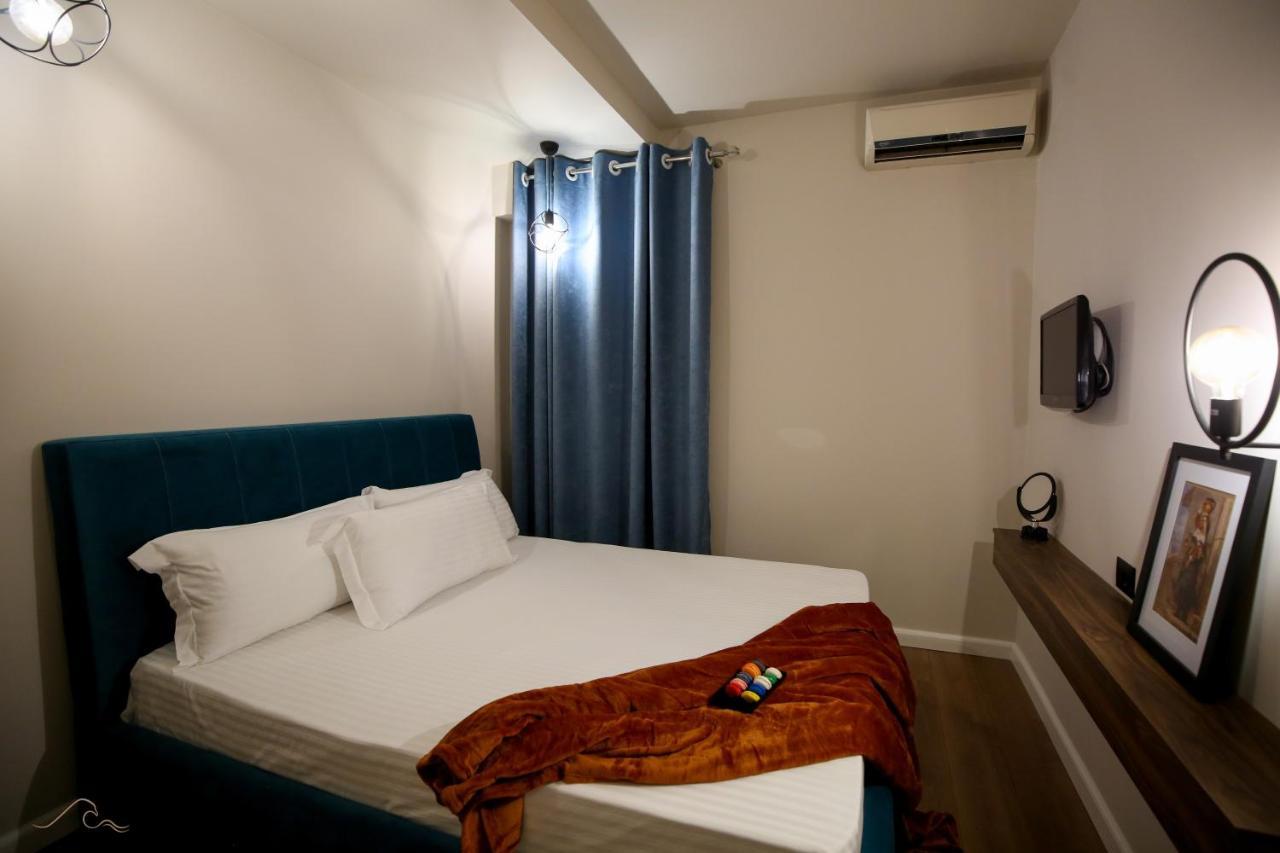 Hotel Libertas Vlorë 外观 照片