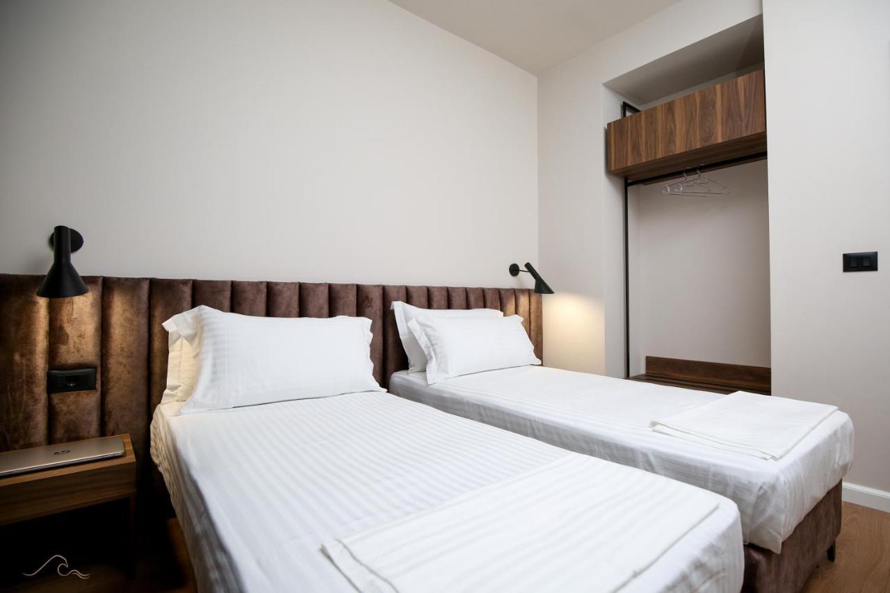 Hotel Libertas Vlorë 外观 照片