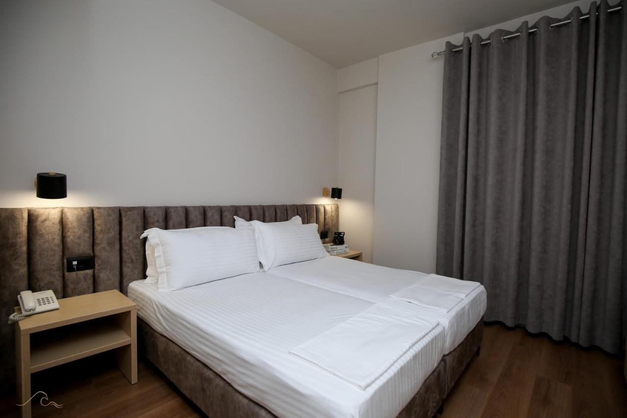 Hotel Libertas Vlorë 外观 照片
