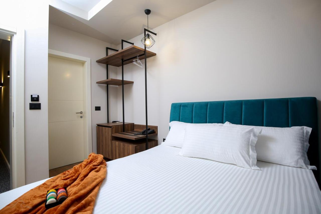 Hotel Libertas Vlorë 外观 照片