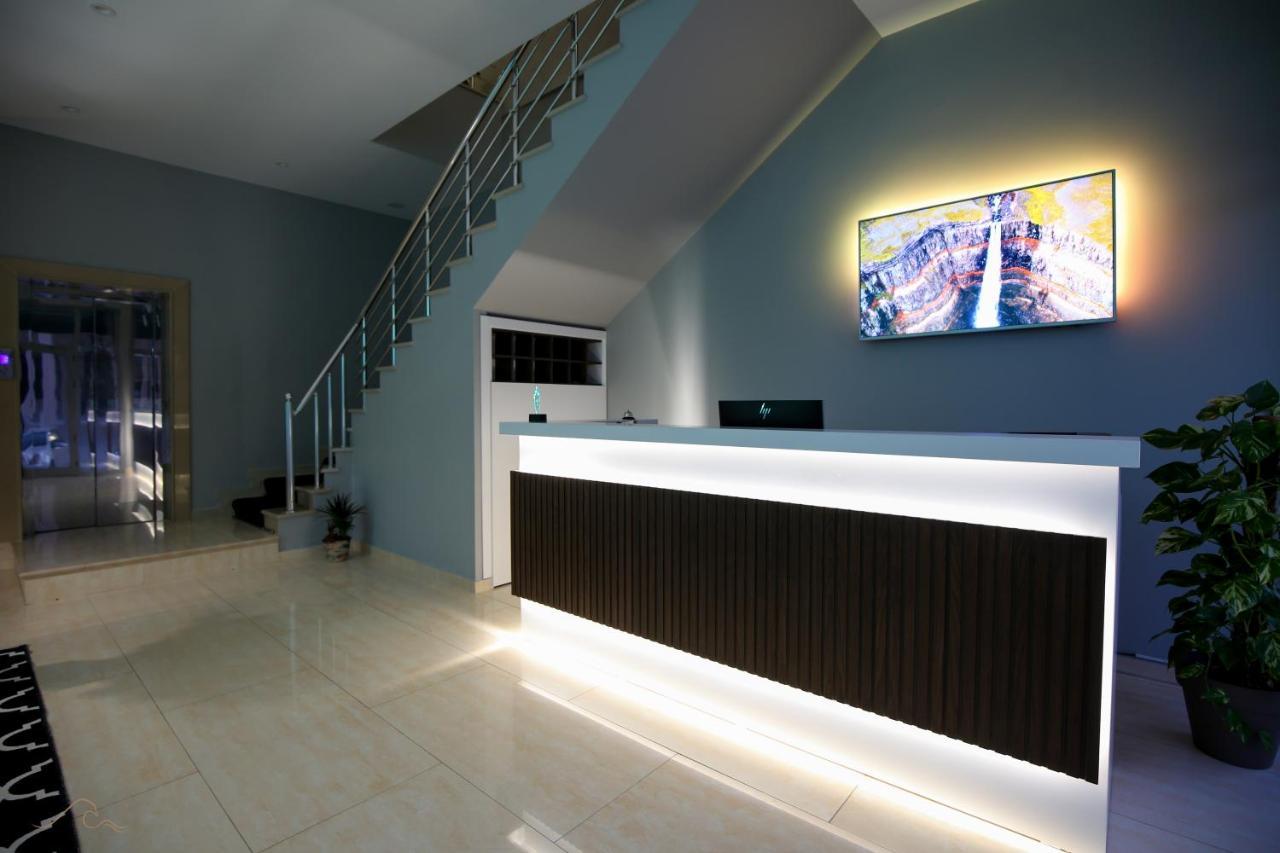 Hotel Libertas Vlorë 外观 照片