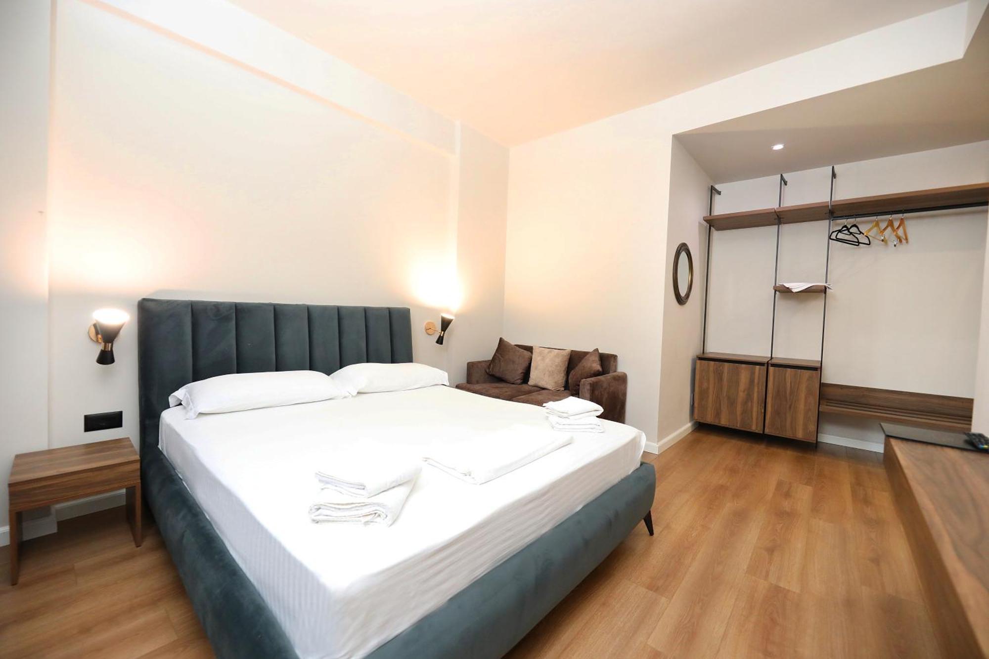 Hotel Libertas Vlorë 外观 照片