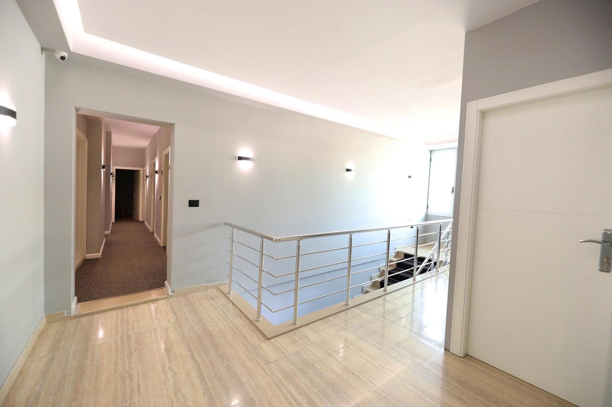 Hotel Libertas Vlorë 外观 照片